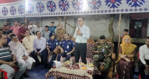 পূজামণ্ডপে