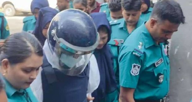 রিমান্ডে