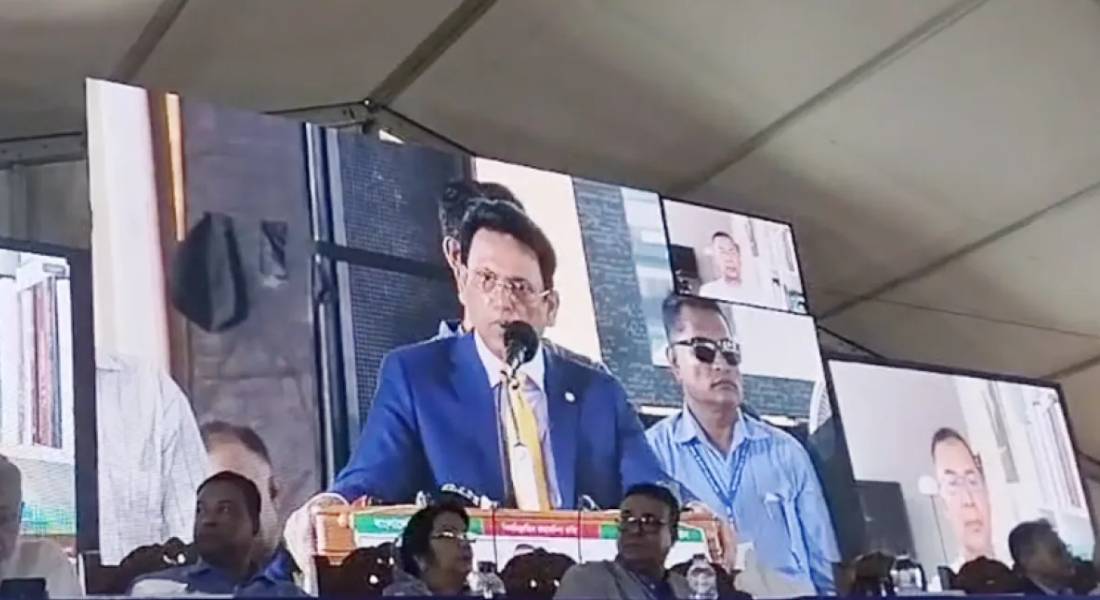 তারেক রহমানের প্রথম গুরুত্ব শিক্ষায় : এহছানুল হক মিলন তারেক রহমানের প্রথম গুরুত্ব শিক্ষায় : এহছানুল হক মিলন