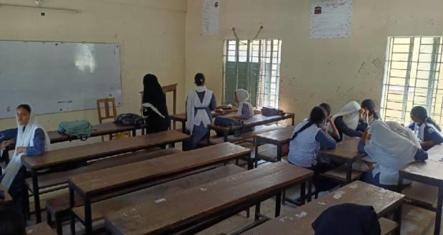 শিক্ষার্থীরা