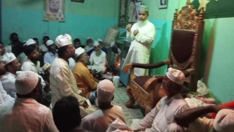 দোয়া চাইলেন মোমবাতি প্রার্থী সাংবাদিক এইচ এম আহসান উল্লাহ