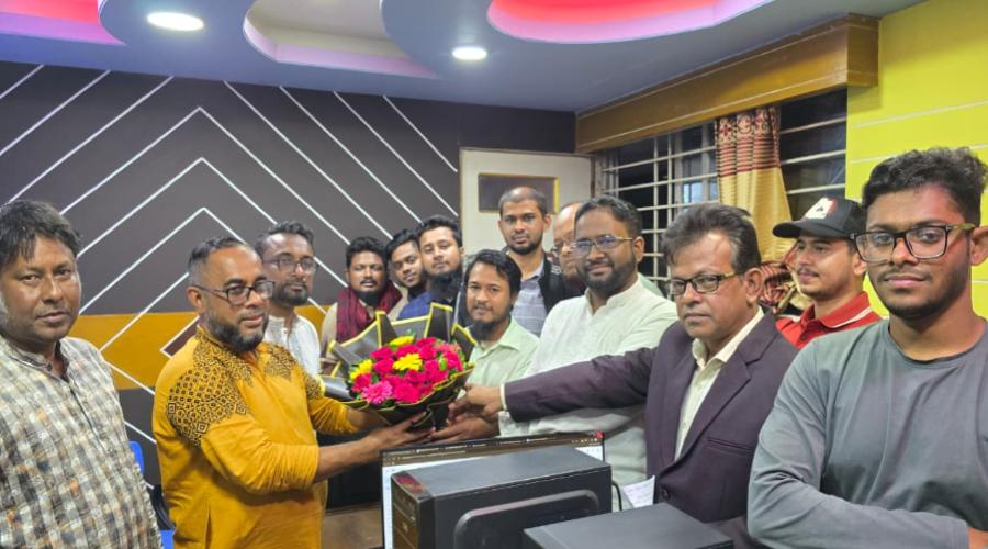 চাঁদপুর সময়-এর একযুগ পূর্তিতে এনসিপি নেতৃবৃন্দের শুভেচ্ছা বিনিময়