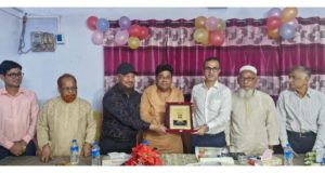 মহাসড়কে