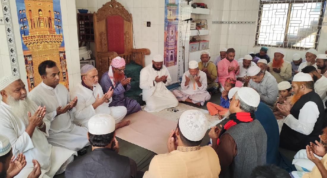 চাঁদপুরে কোরআন খতম ও দোয়া