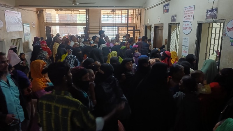 ৪ ঘন্টা কর্মবিরতি, চাঁদপুরে রোগীদের ভোগান্তি