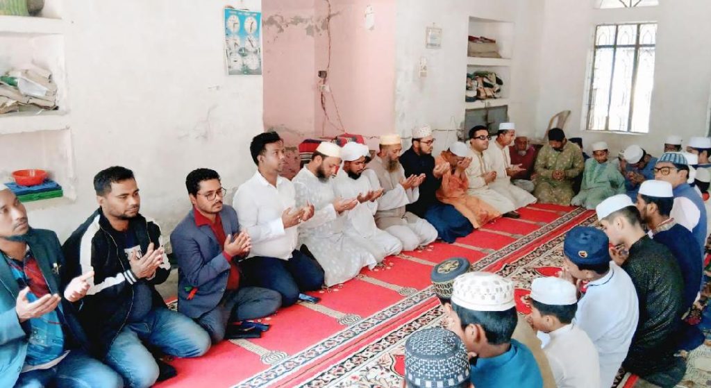 চাঁদপুরে স্বর্ণ শিশুদের নিয়ে দৈনিক বাংলাদেশের আলোর প্রতিষ্ঠাবার্ষিকী উদযাপন স্বর্ণ