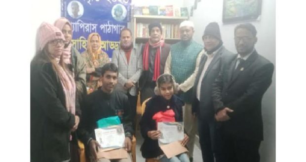 মেধাবীকে