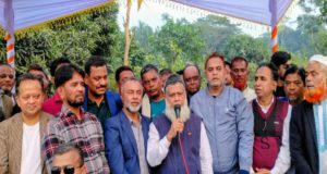 ট্রাকচাপায়