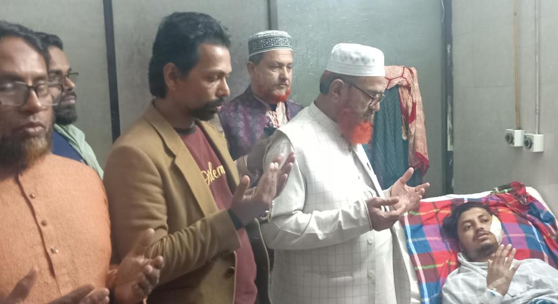 দুর্ঘটনায় আহত ছাত্রশক্তির নেতাকে দেখতে গেলেন অ্যাড.শাহজাহান মিয়া