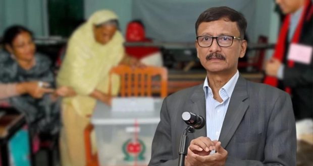 নির্বাচনে