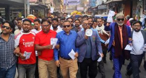 শওকত মাহমুদকে গ্রেপ্তারের প্রতিবাদে সকাল-সন্ধ্যা হরতাল পালন