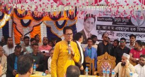 চাঁদপুরে যাত্রীবাহী এমভি তুতুল লঞ্চে ভয়াবহ আগুন