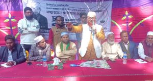 হাইমচরে হামলার ঘটনায় ৩ মোটর সাইকেলসহ ৪ জন আটক