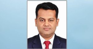 ‘বর্তা দিয়া ভাত খাই, পানি দিয়া বিয়ালে ইফতার করি’