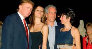 বিভিন্ন দেশে অবস্থানরত