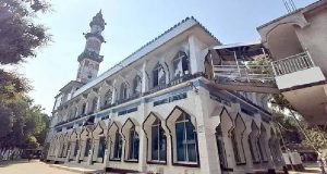 ঘন কুয়াশায়