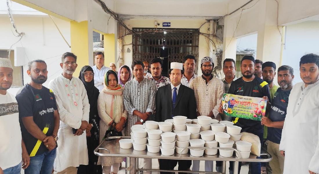 চাঁদপুরে হাসপাতালের রোগীদের মাঝে বড়স্টেশন কমিউনিটির ইফতার বিতরণ