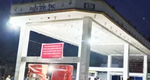 চেয়ারম্যানের বাড়ি ভাংচুর