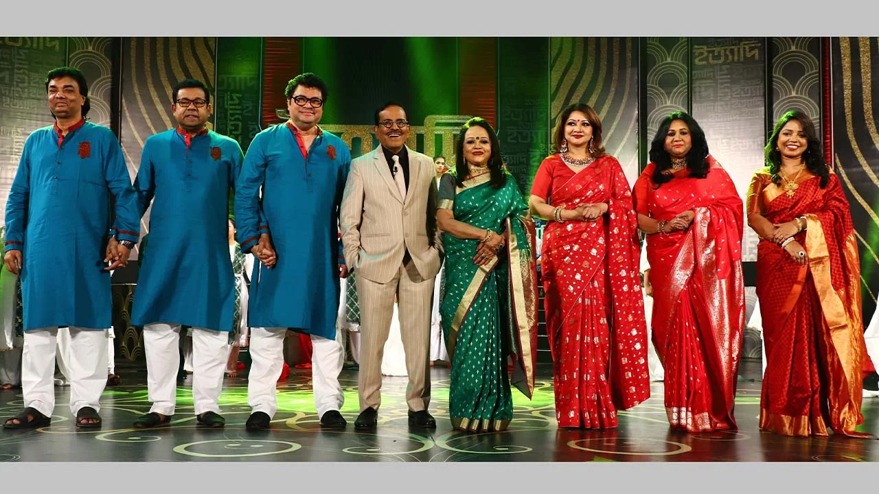 ছোট পর্দার বড় আকর্ষণ ‘ইত্যাদি’ ছোট পর্দার বড় আকর্ষণ ‘ইত্যাদি’