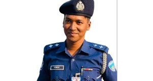 কচুয়ায় শিক্ষার্থীদের মাঝে বিনামূল্যে বই বিতরণ