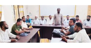 চাঁদপুরে ‘গলায় ফাঁস দিয়ে’ স্কুলছাত্রীর আত্মহত্যা