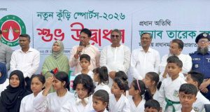 স্বামীর বহু পরকীয়ায় বাধা : মৃত্যুর সাথে পাঞ্জা লড়ছে স্ত্রী