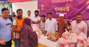 চাঁদপুর ডাকাতিয়া নদীতে ট্রাক উল্টে ২ শ্রমিক নিহত (ভিডিও)