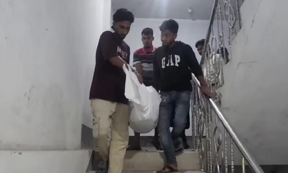 শাহরাস্তিতে প্রবাসীর স্ত্রী এক সন্তানের জননীর আত্মহত্যা