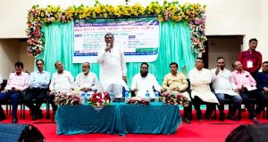 পরিবার থেকেও যেনো নেই : হাসপাতালের মেঝ হলো আশ্রয়স্থল