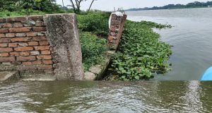 লঞ্চ