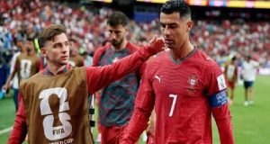 হঠাৎ করেই এক ভক্তের বাসায় ফোন দিয়ে যা বললেন তামিম!