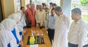 ভাইয়ের মরদেহ দেখতে ঘটনাস্থলে দীপু মনি