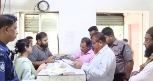 নির্বাচনে