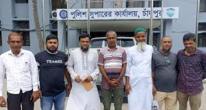 নির্বাচনে
