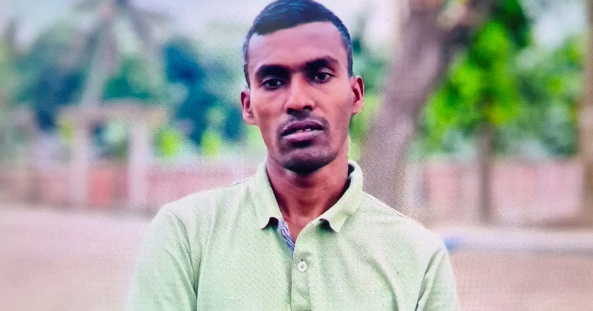 সাভারে চুরির অপবাদে চাঁদপুরের যুবককে গণপিটুনিতে হত্যা, গ্যারেজ মালিক আটক সাভারে চুরির অপবাদে চাঁদপুরের যুবককে গণপিটুনিতে হত্যা, গ্যারেজ মালিক আটক