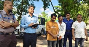 অসহায়ের সহায় গ্রাম আদালত : পাওনা টাকা উদ্ধার