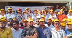 মেয়র প‌দে চাঁদপুর পৌরসভা নির্বাচন স্থগিত