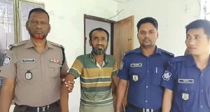 নৃশংসভাবে