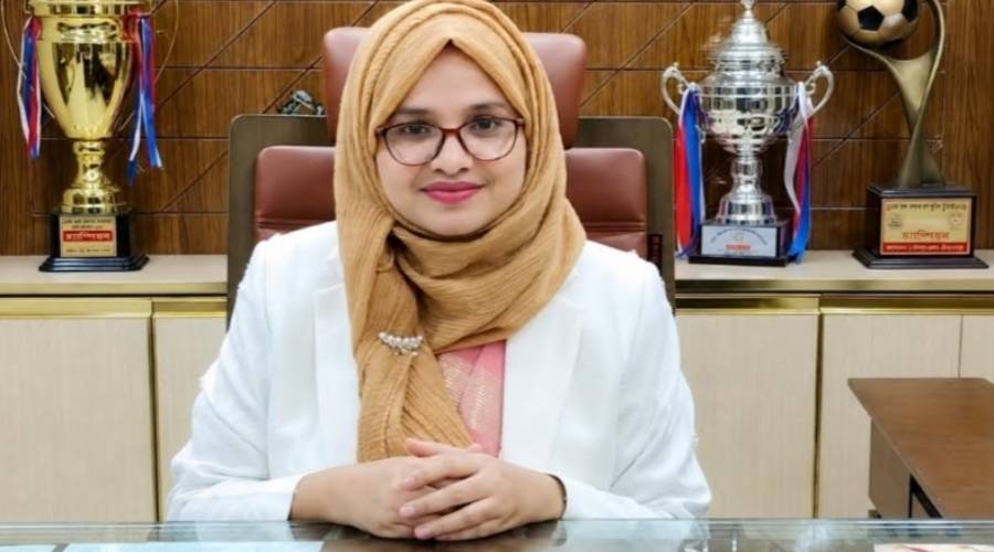 মতলব উত্তরে খাল খনন শেষে ২০ লাখ টাকা ফেরত দিয়ে প্রশংসায় ভাসছেন ইউএনও মতলব উত্তরে খাল খনন শেষে ২০ লাখ টাকা ফেরত দিয়ে প্রশংসায় ভাসছেন ইউএনও