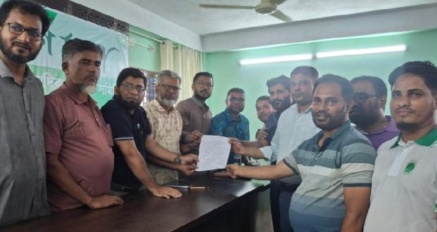 সাংবাদিক