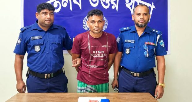 ইয়াবাসহ