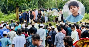 নারী