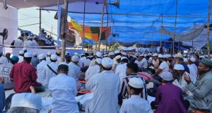 চাঁদপুর পৌর এলাকায় ৫ শতাধিক ভাতা বই বিতরণ