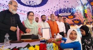 মন্দিরে