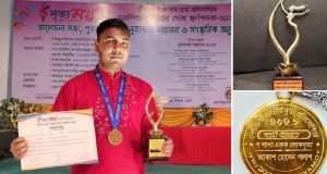 নির্মাণ সামগ্রীর দখলে চাঁদপুরের সড়ক : চরম ভোগান্তি